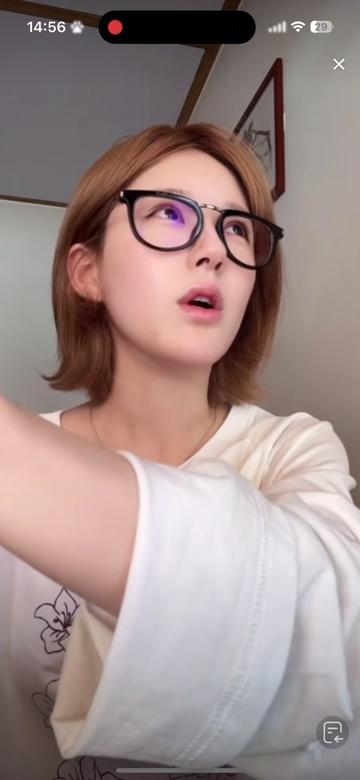@angela洪仙麗喜欢RileyWang王以纶鬼鬼吴映洁沐言