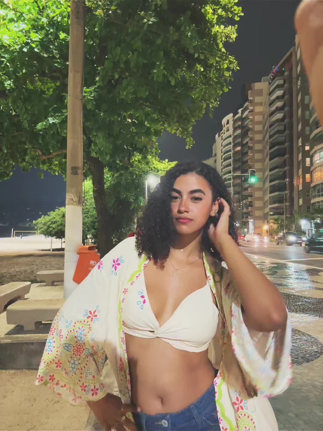 @baejoyvivi