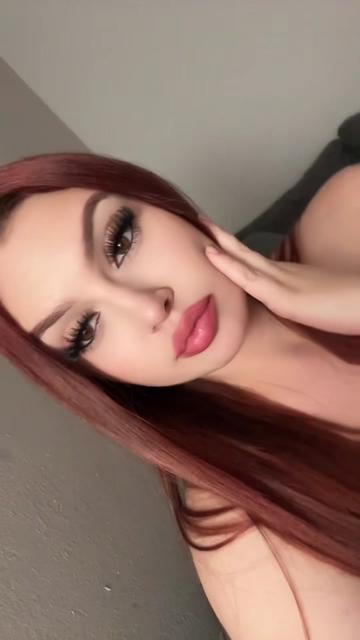 @Katiebabyy 🍒🎱🍸