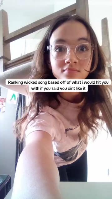 @claire