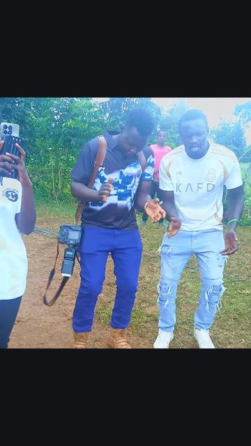 @Derrick Stansilous 🇰🇪