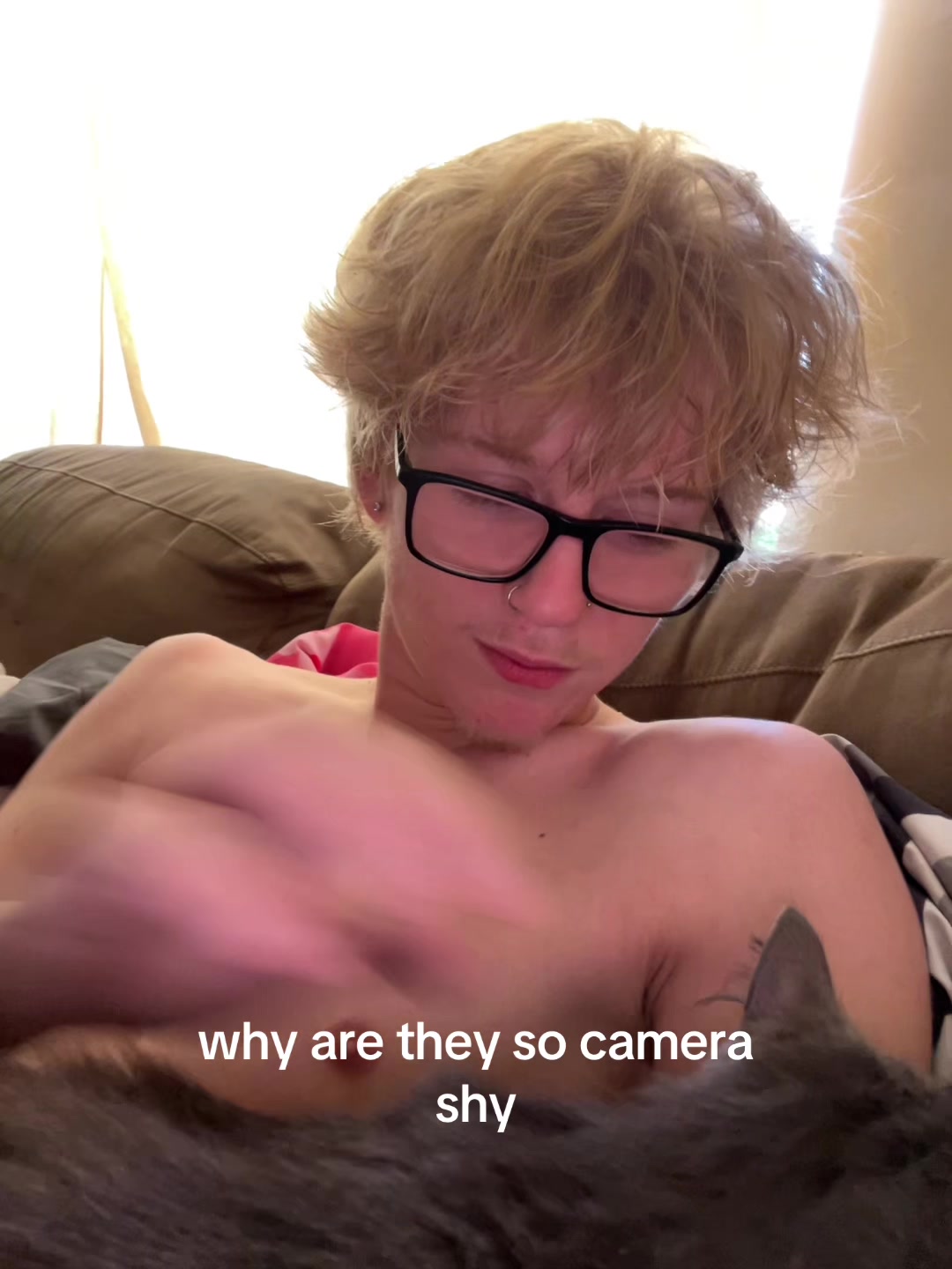@️