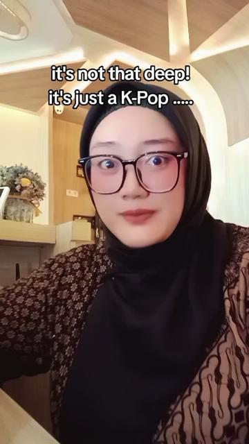 @Tia 🥸