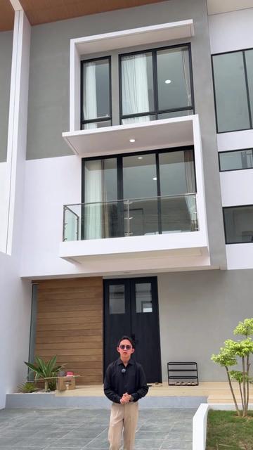 @Hengky Property