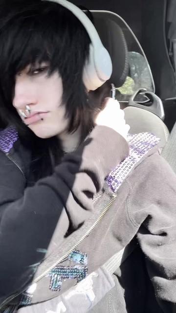 @Xander ૮ ˙Ⱉ˙ ა