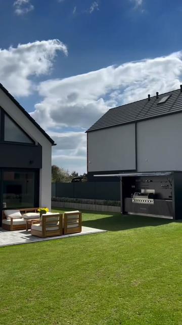 @Grilluxe Outdoor Kitchens
