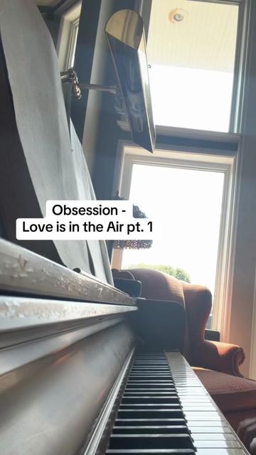 @Sarah’s_art/piano
