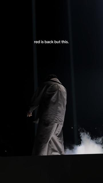 @em⋆˙⟡