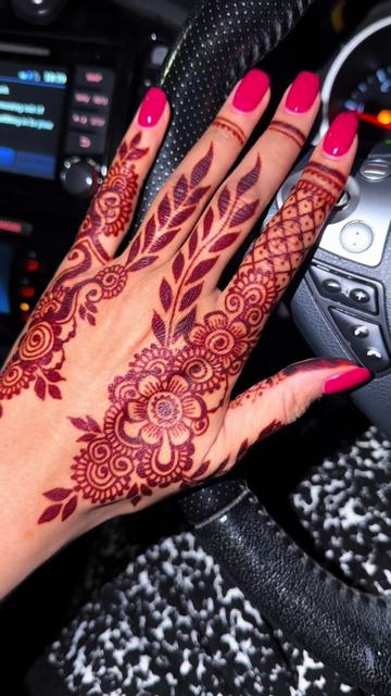 @Assia Mehndi