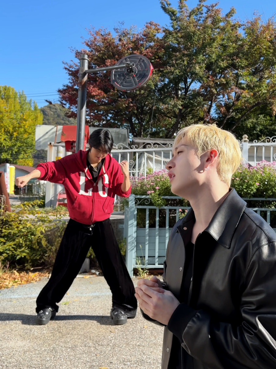@Stray Kids