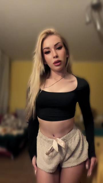 @Nikola🩷