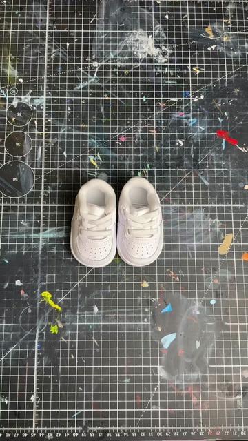 @customshoesbydaisy