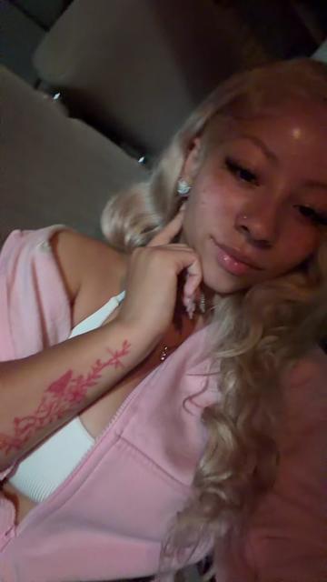 @kiaraaa