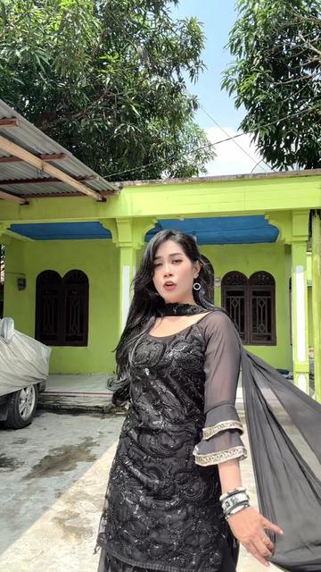 @Nelly Zamitaa
