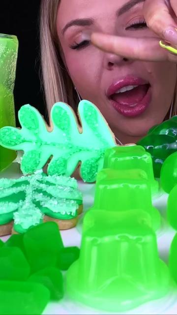 @HunniBee ASMR