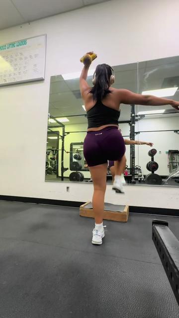 @sandyscheekss0