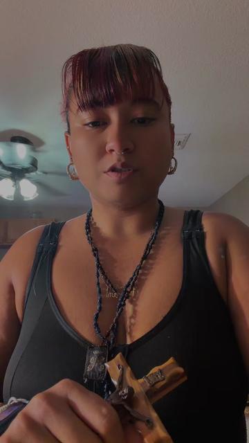 @QueenRosita