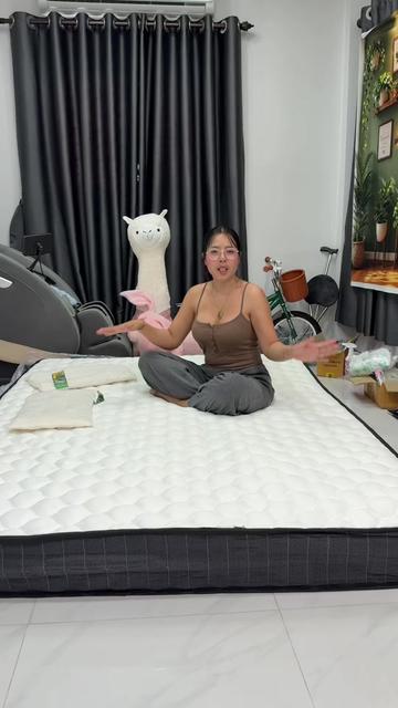 @ขนิษฐา