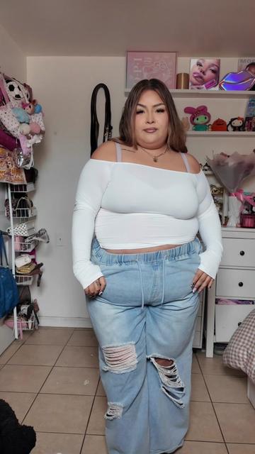 @melanie angeles ౨ৎ