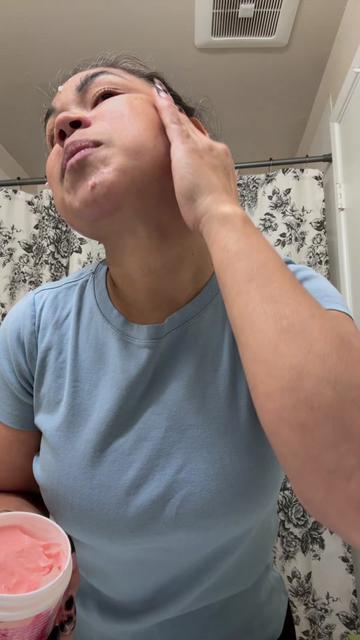 @Blingedbysonia