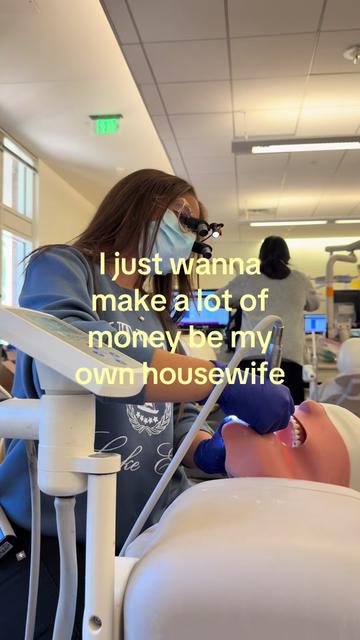 @emily | dental student