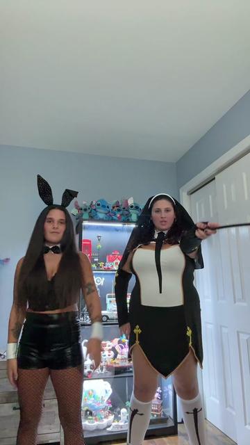 @meejeemoos