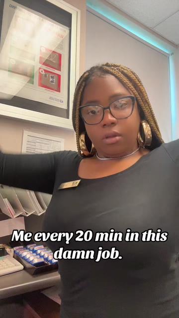 @theeglitterologist
