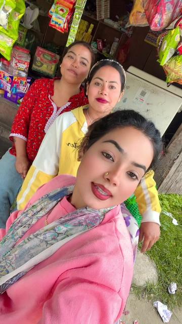 @Aliya Khan