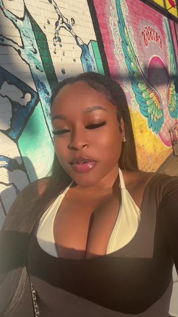 @Ticia B