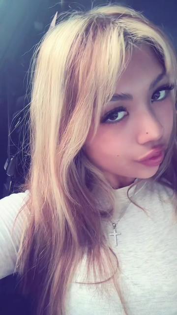 @🐰