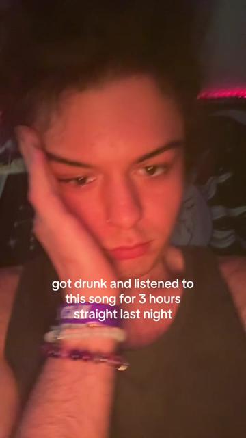 @lilh0m0fr