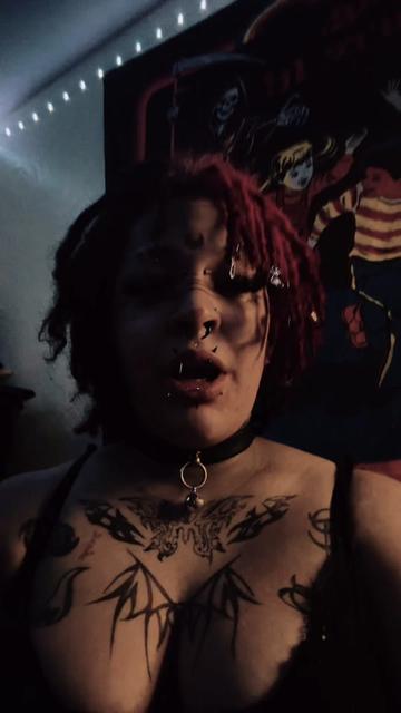 @Their Little Devil⛓️🖤♥️✨
