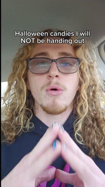 @GoldieGl0cks