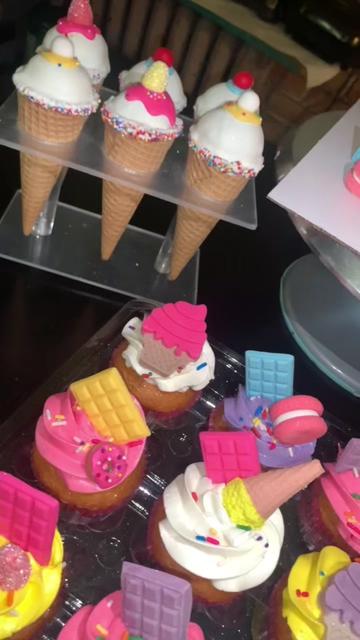 @Jenni