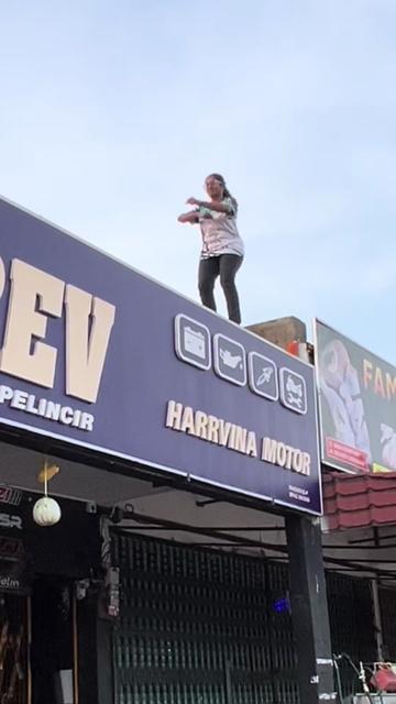 @Harrvinamotor