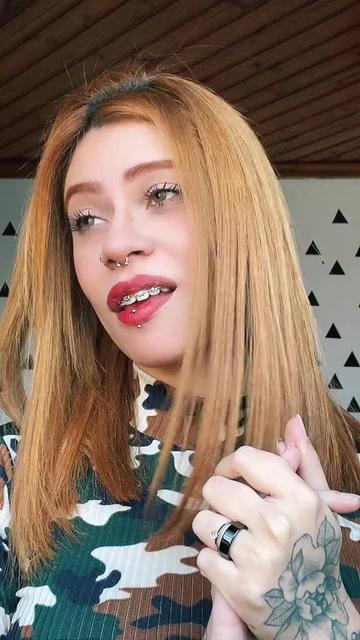 @B Á H