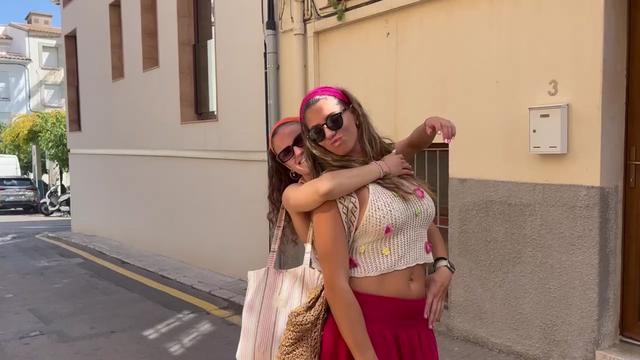 @júlia
