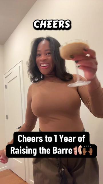 @Lucretia~DMV Barre Instructor