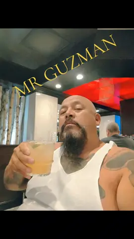 @MISTER GUZMAN