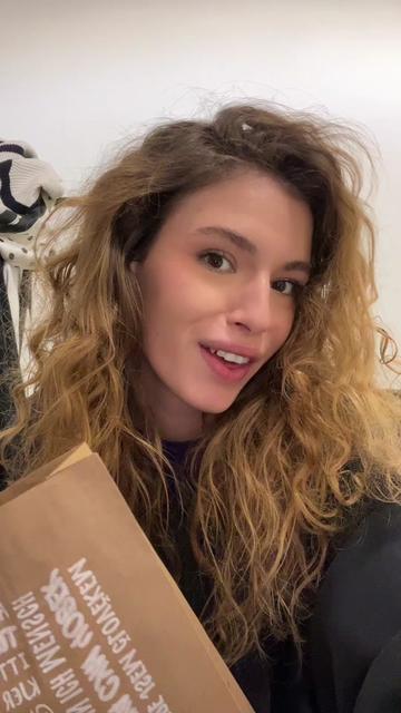 @Ela