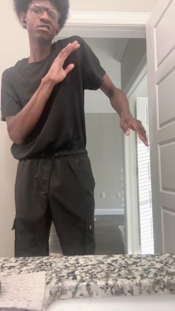 @LEEK
