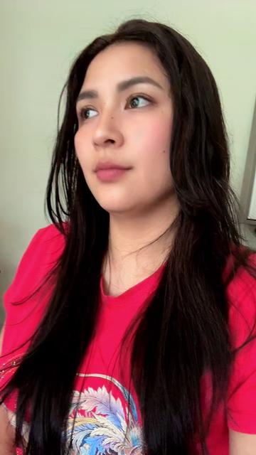 @Vanessa ✨️🦋