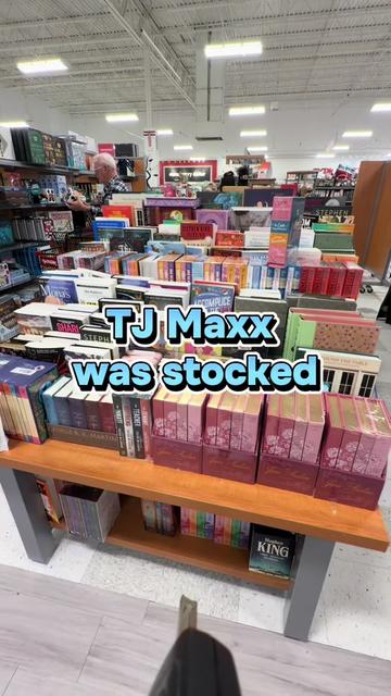 @Miranda 📚🖤