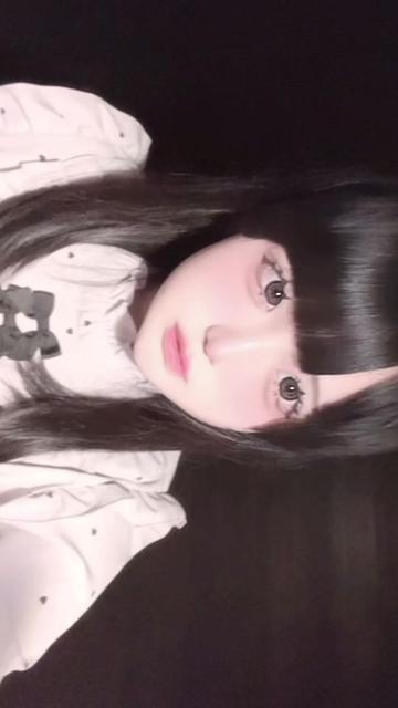 @もにもに