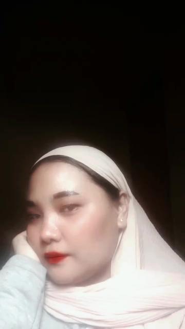 @Nabila Oktavia Gemoyy
