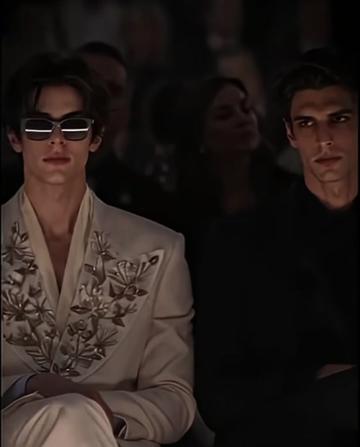 @๐๐๐๐๐๐๐