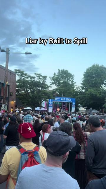 @meggie 🦈
