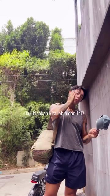 @Lis