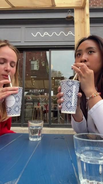 @JULIA QUYNH
