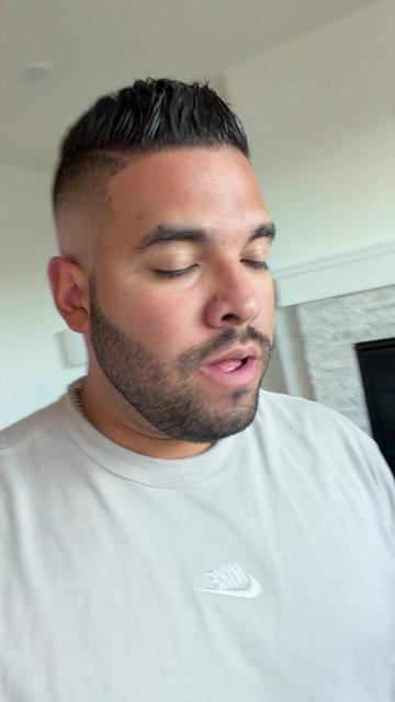 @johnnyq______